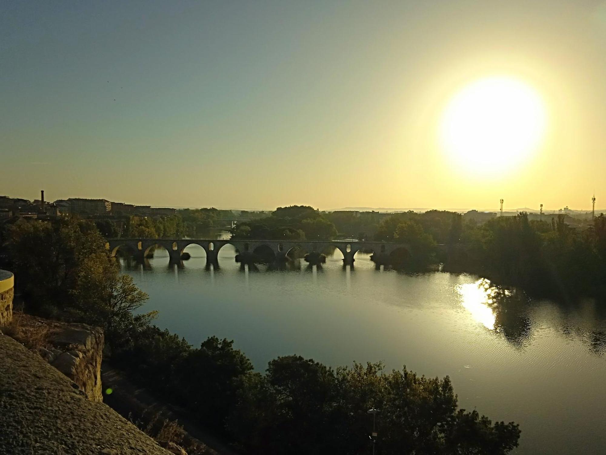 Mirador De Las Cigueenas Zamora Esterno foto